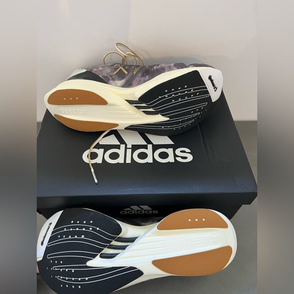 Unisex Adidas Adizero Adios Pro 2 Tme                         6 1/2M / 7 1/2 WMN - Picture 2 of 9